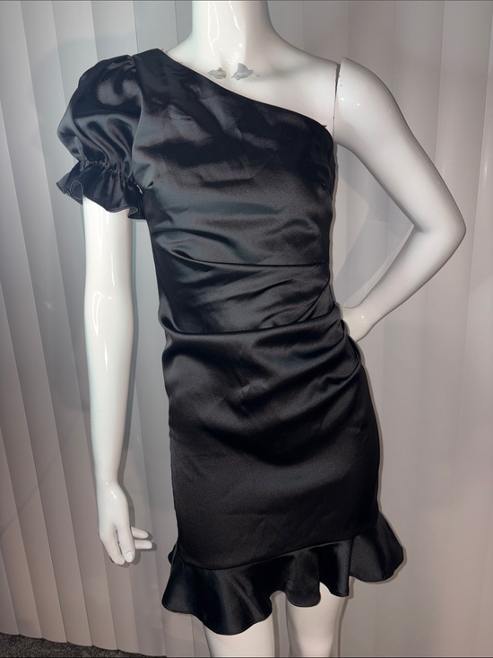 B Darlin Dresses & Skirts - B. Darlin Black Satin One-Shoulder Ruched Mini Dress - Size 1/2
